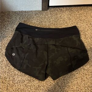 Lululemon Speed Up Shorts 2.5”
